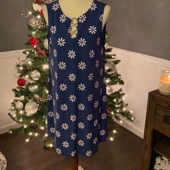 MSK Dresses & Skirts - MSK Size L Swing Dress